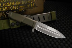 Contact - Coltello Ranger Green